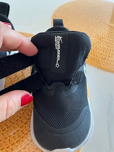 24 Beden siyah Renk Nike starrunner 3 Orjinal