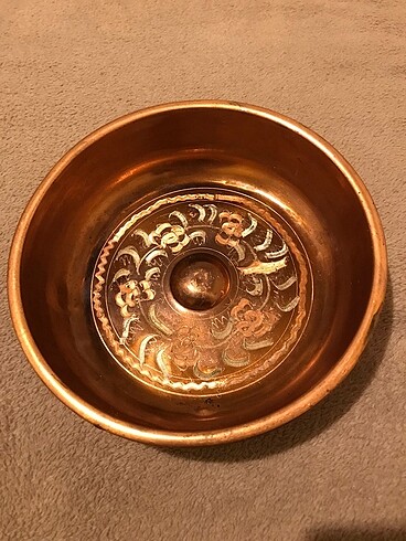 Bakır tas