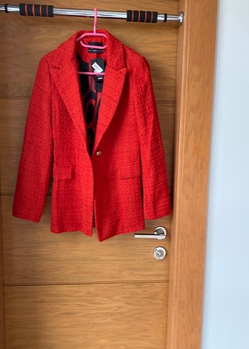 Düğmeli Kısa Kırmızı Kadın Blazer Ceket
