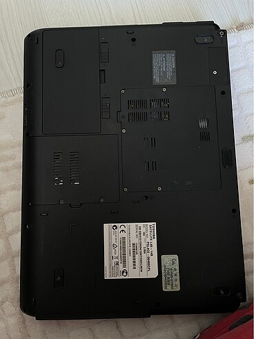 Beden Toshiba bilgisayar