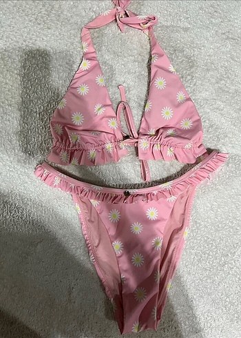 Pembe Fırfırlı Bikini
