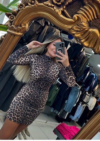 Kahverengi Leopar Desenli Kısa Kadın Elbise