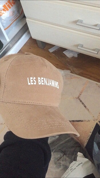 Les benjamins reflektörlü şapka