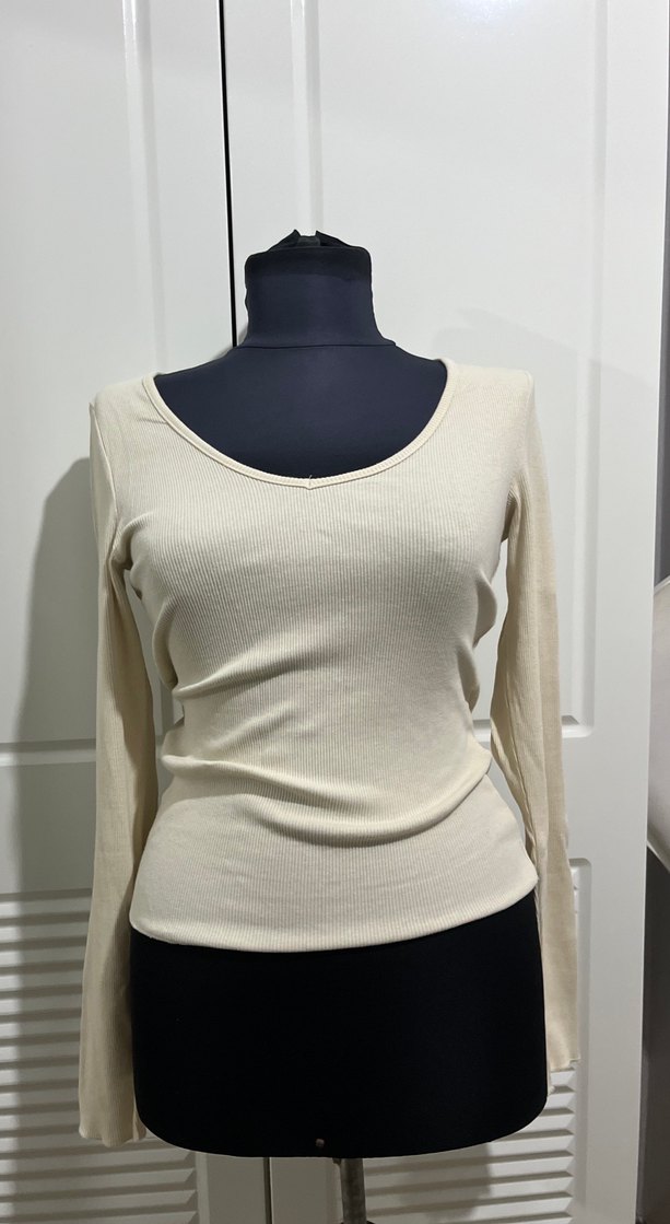 Bej V Yaka Uzun Kollu Kadın Triko - Görsel 3