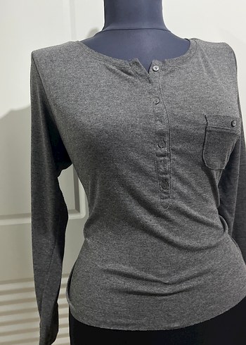 Gri Düğmeli Uzun Kollu Kadın Vintage Bluz - Görsel 3