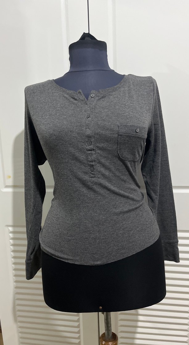 Gri Düğmeli Uzun Kollu Kadın Vintage Bluz - Görsel 2