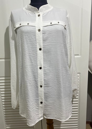 Düğmeli Beyaz Keten Kadın Gömlek - Görsel 3