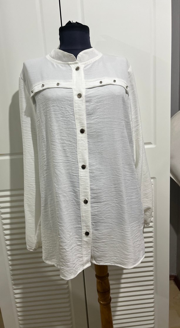 Düğmeli Beyaz Keten Kadın Gömlek - Görsel 5