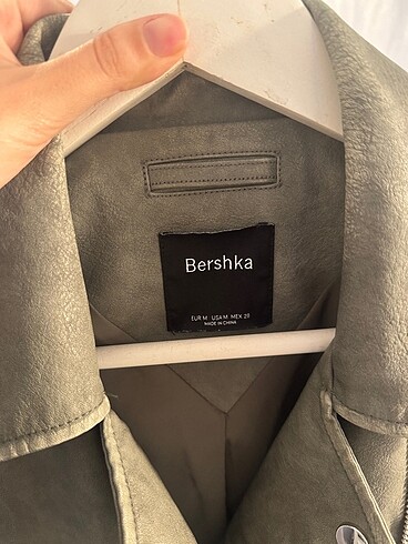 m Beden Bershka haki yeşil deri ceket