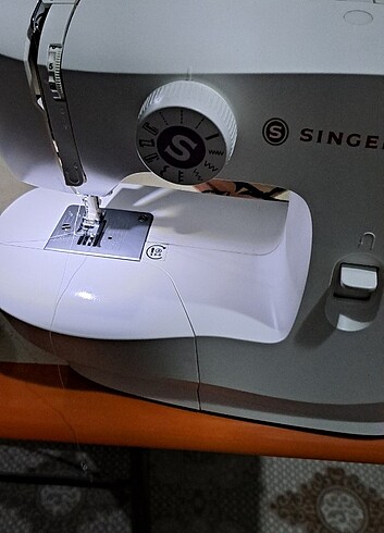 Singer Yeni dikis makinesi 