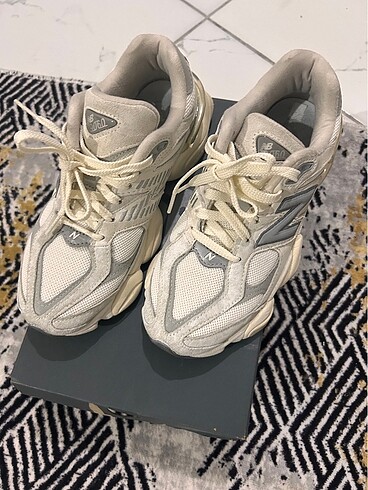 New balance spor ayakkabı