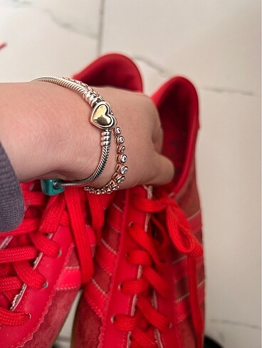 38 Beden Adidas london