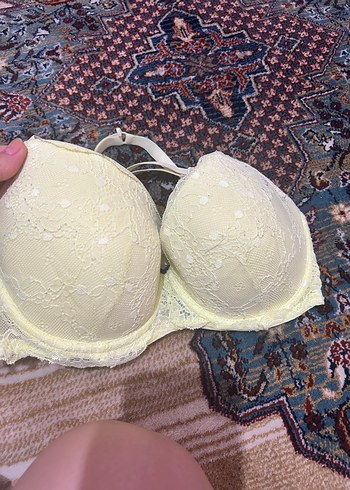 34 Beden Sarı Dantel Bohem Sütyen 75d