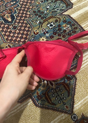34 Beden kırmızı Renk Kırmızı Desenli penti sütyen 75c