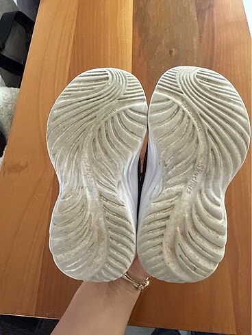 23 Beden siyah Renk Skechers kız çocuk ayakkabısı