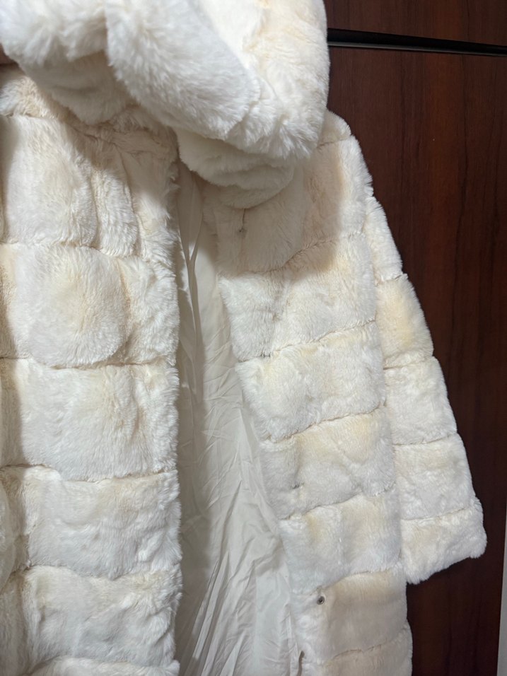 Kadın Beyaz Uzun Kürk Detaylı Ceket - Görsel 2