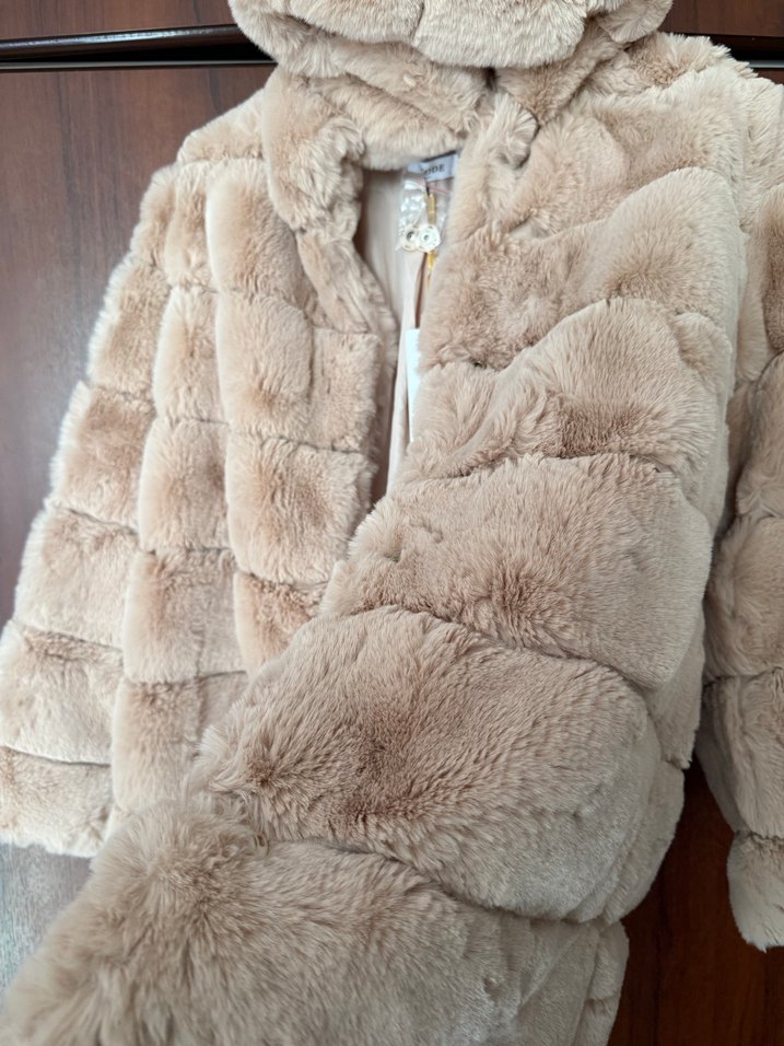 Bej Kapüşonlu Kadın Midi Suni Kürk - Görsel 4