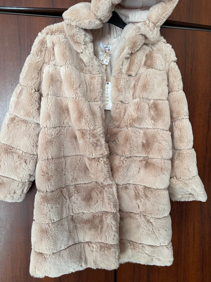 Bej Kapüşonlu Kadın Midi Suni Kürk - Görsel 2