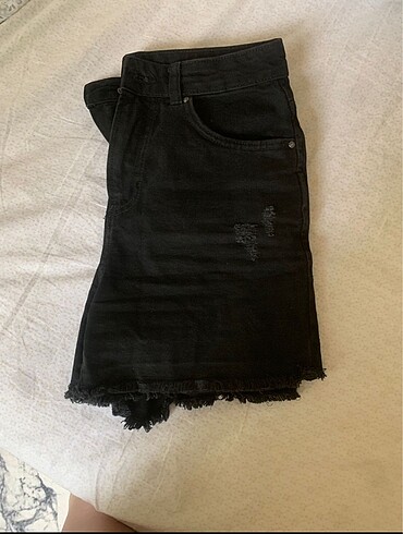 LC Waikiki Siyah kot short