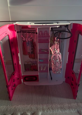 Barbie Pembe Oyuncak Dolabı - Görsel 3