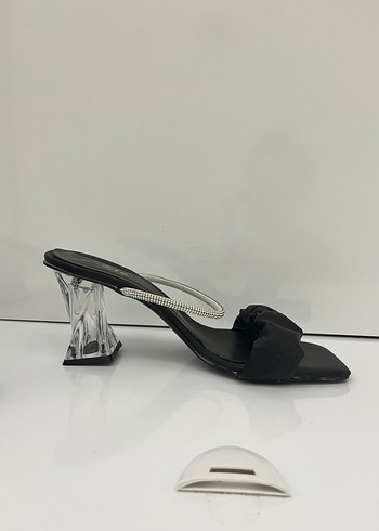 Diğer Diger Siyah Pliseli Topuklu Kadın Abiye Ayakkabı
