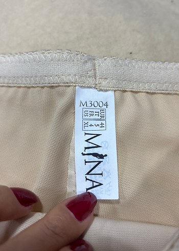 Beyaz Göğüs Korse, Orta Boy, Sade Tasarım - Görsel 3