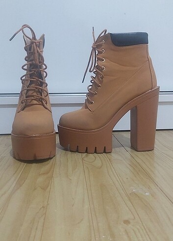 36 Beden kahverengi Renk Topuklu Bot Ayakkabı Timberland Cat y2k