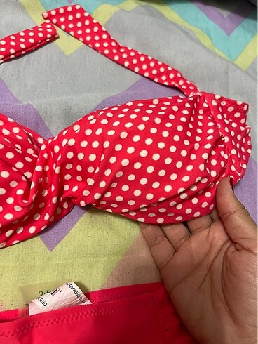 LC Waikiki Bikini takımı