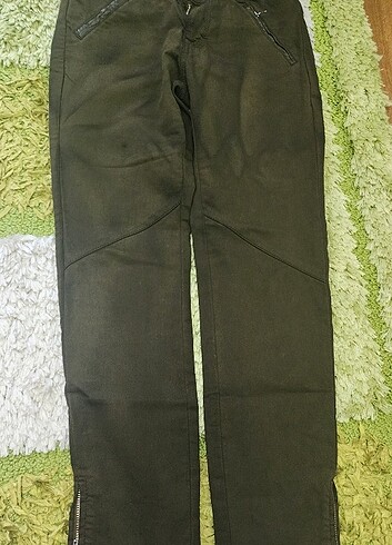 Stradivarius yesil pantolon 