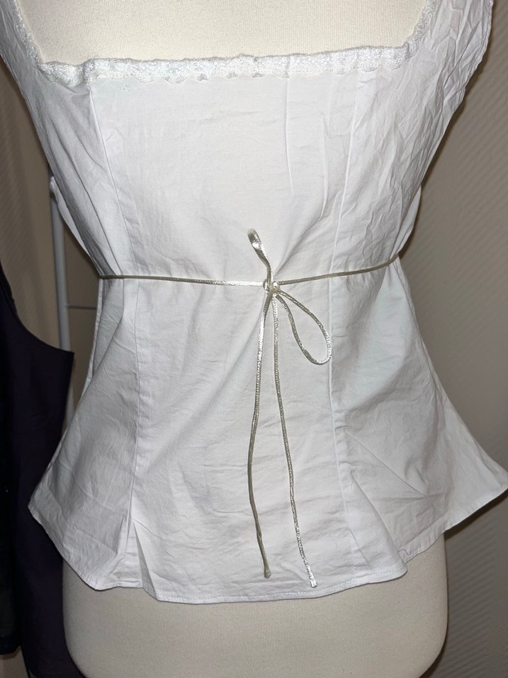 beyaz kare yaka üst - Görsel 5