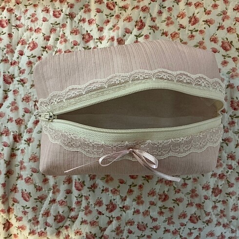 American Vintage makyaj çantası