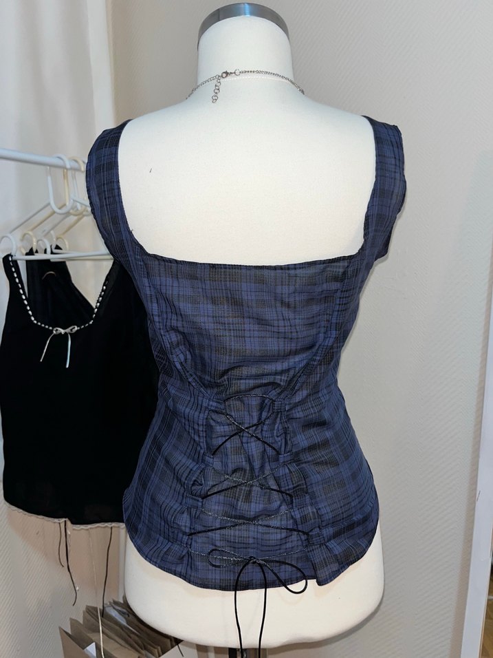 lacivert korseli bluz - Görsel 3