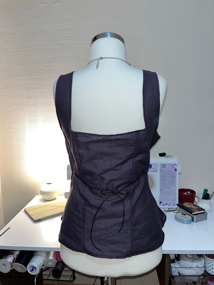 mor dugmeli cepli ust - Görsel 4