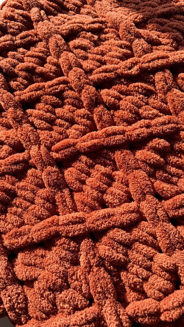 Kiremit Rengi Örgü Çocuk Battaniyesi - Görsel 3