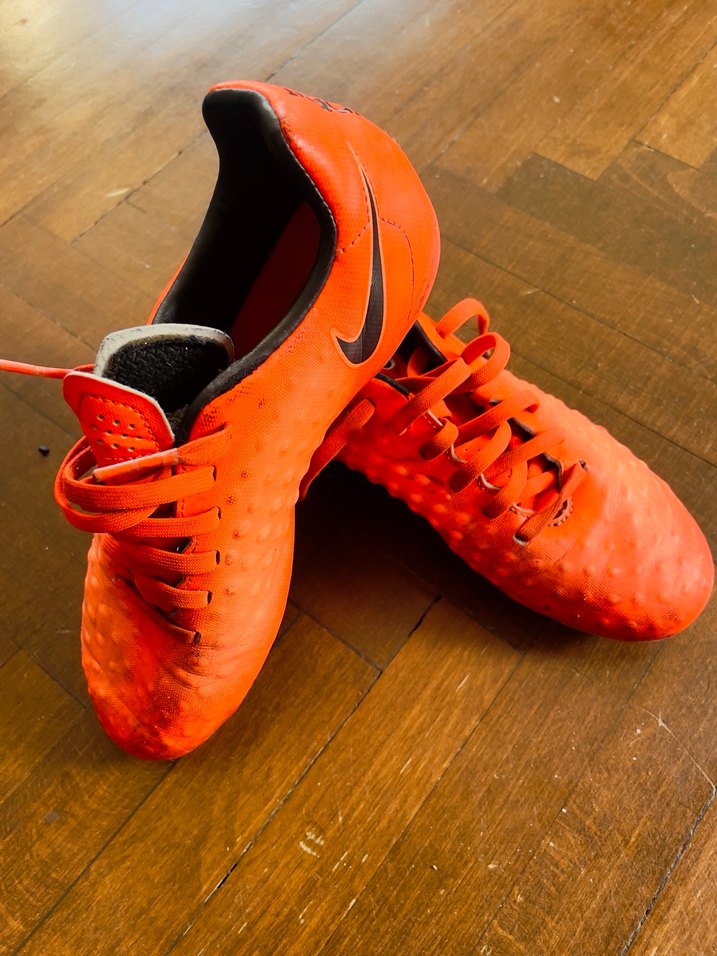 Nike 34 beden Magnista çocuk kramponu - Görsel 4