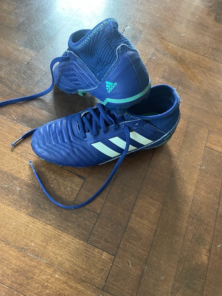 Adidas Predator plastik çivili çocuk krampon 35 beden - Görsel 2