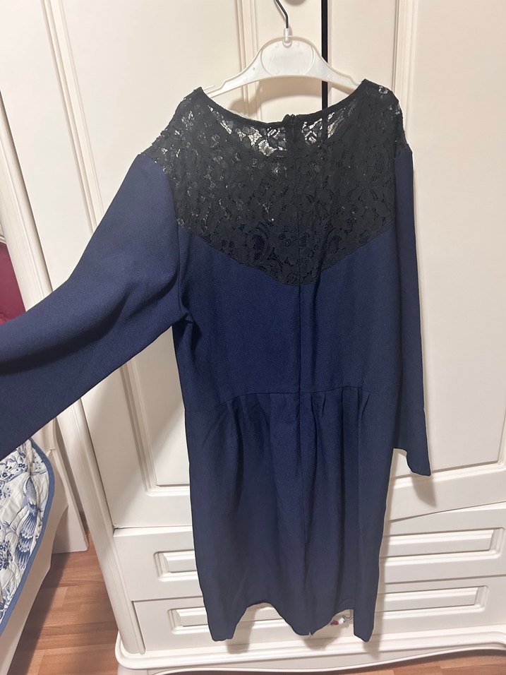 Dantel Detaylı Lacivert Midi Elbise - Görsel 3