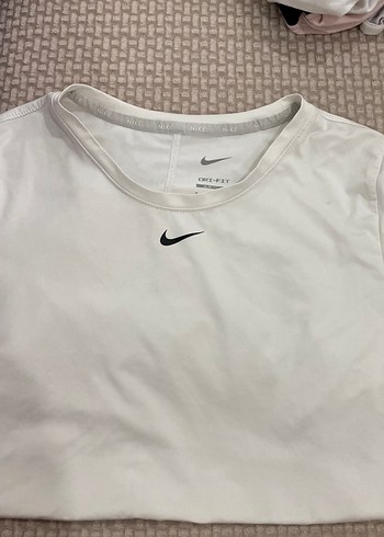 Nike Beyaz Dri Fit Spor Tisort