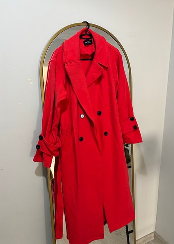 Kadın Nar Çiçeği Uzun Düğmeli Trençkot - Görsel 3