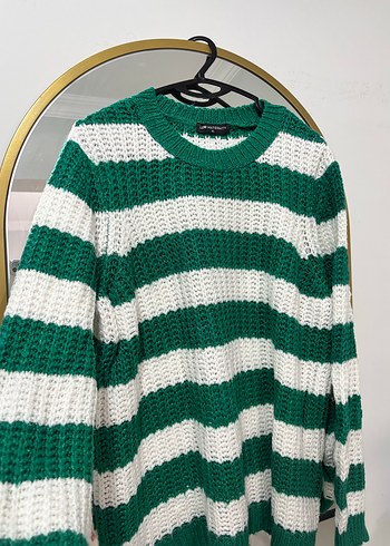 Yeşil-Beyaz Çizgili Örgü Kadın Kazak - Görsel 3