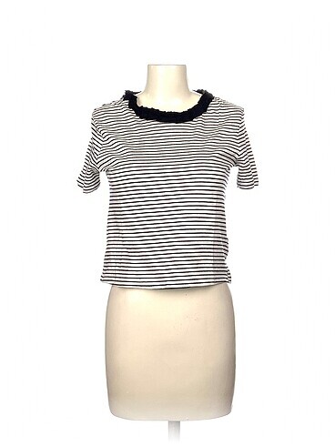 Zara T-shirt %70 İndirimli.