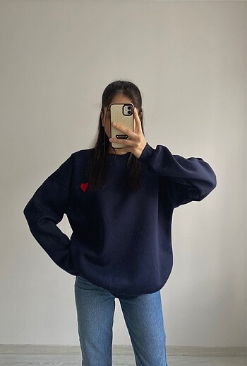 Lacivert mini kalp nakışlı sweat