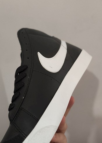 Siyah Beyaz Spor Ayakkabı - Görsel 4