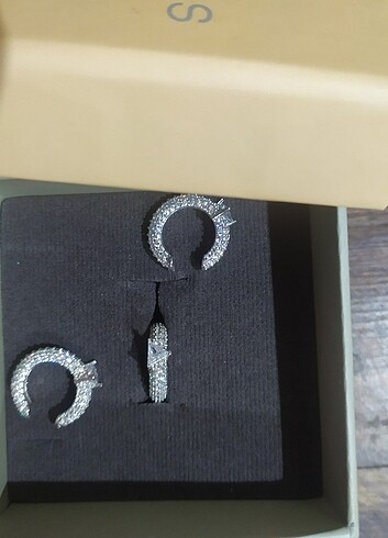 Mers earcuff