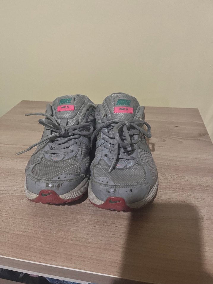 Gri Nike Spor Ayakkabı Kadınlar için - Görsel 4