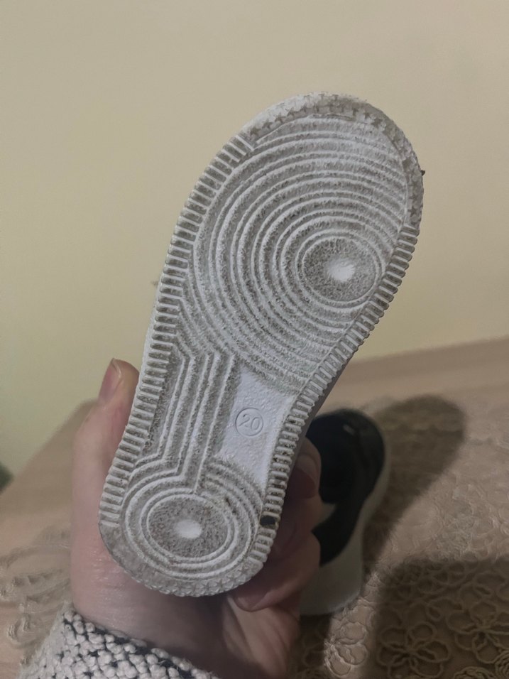 Erkek Çocuk Siyah Cırtlı Spor Ayakkabı - Görsel 4