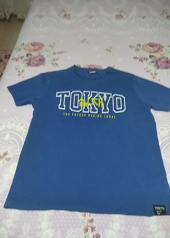 Erkek Mavi Tokyo Baskılı Kısa Kollu Tişört