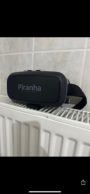 Piranha gözlük