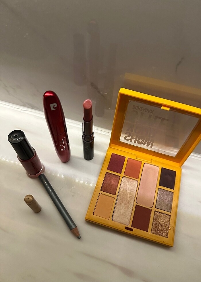 Makyaj malzemeleri - Görsel 2