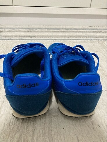 42 Beden Adidas Spor Ayakkabı